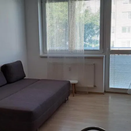 Your Quiet Near The Station Apartmán